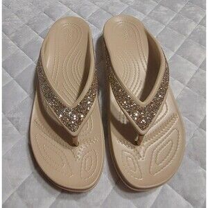 Crocs Iconic Comfort Sandals Women's Size 9 Excellent Condition.